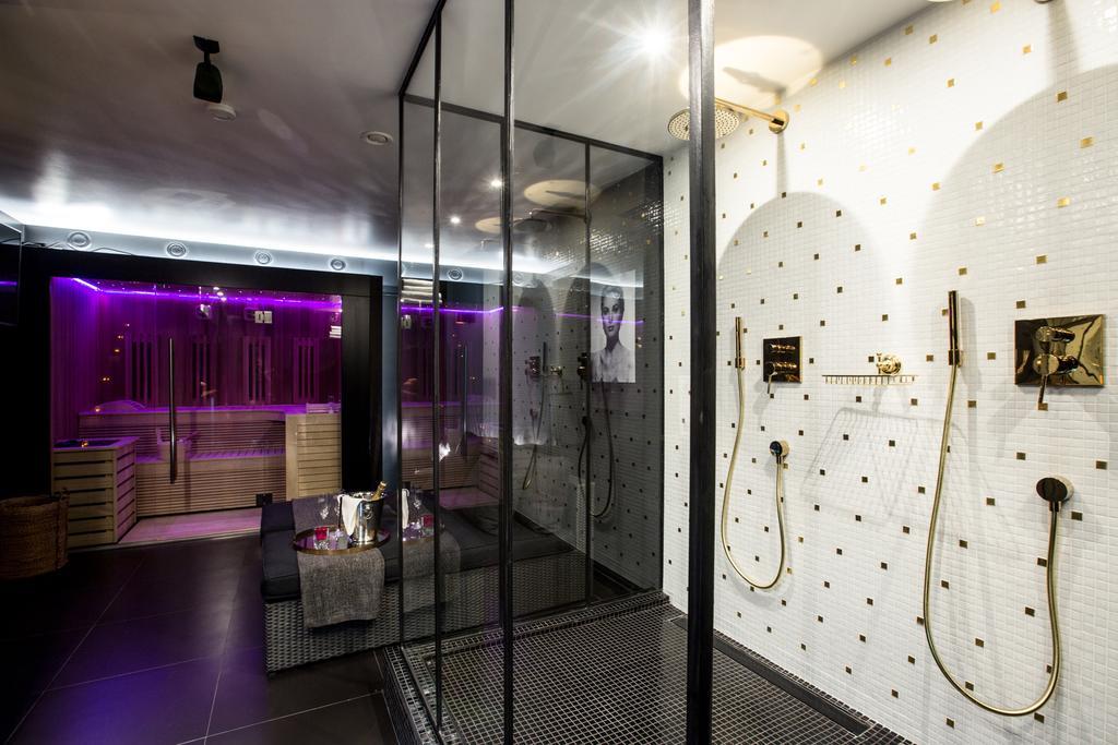 Chambre Avec Jacuzzi Sauna Privatif Brussel Bagian luar foto