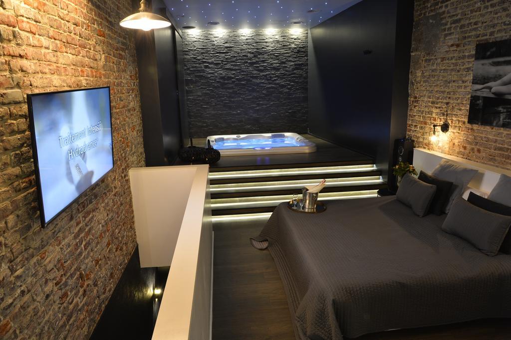 Chambre Avec Jacuzzi Sauna Privatif Brussel Bagian luar foto